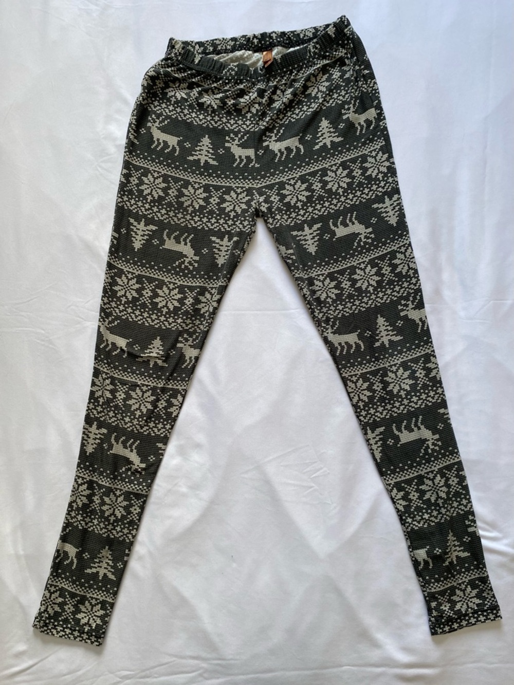 Denver Hayes Black and Cream Holiday Reindeer Leggings